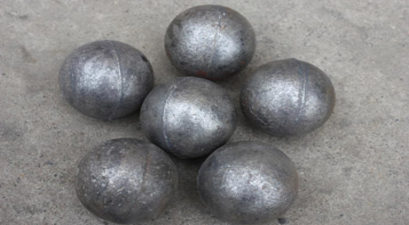 球磨機設(shè)備合理配比球磨機鋼球降低損耗提高效率