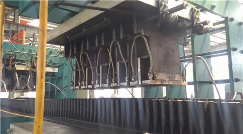 輸送帶在使用中出現邊溝問題如何解決